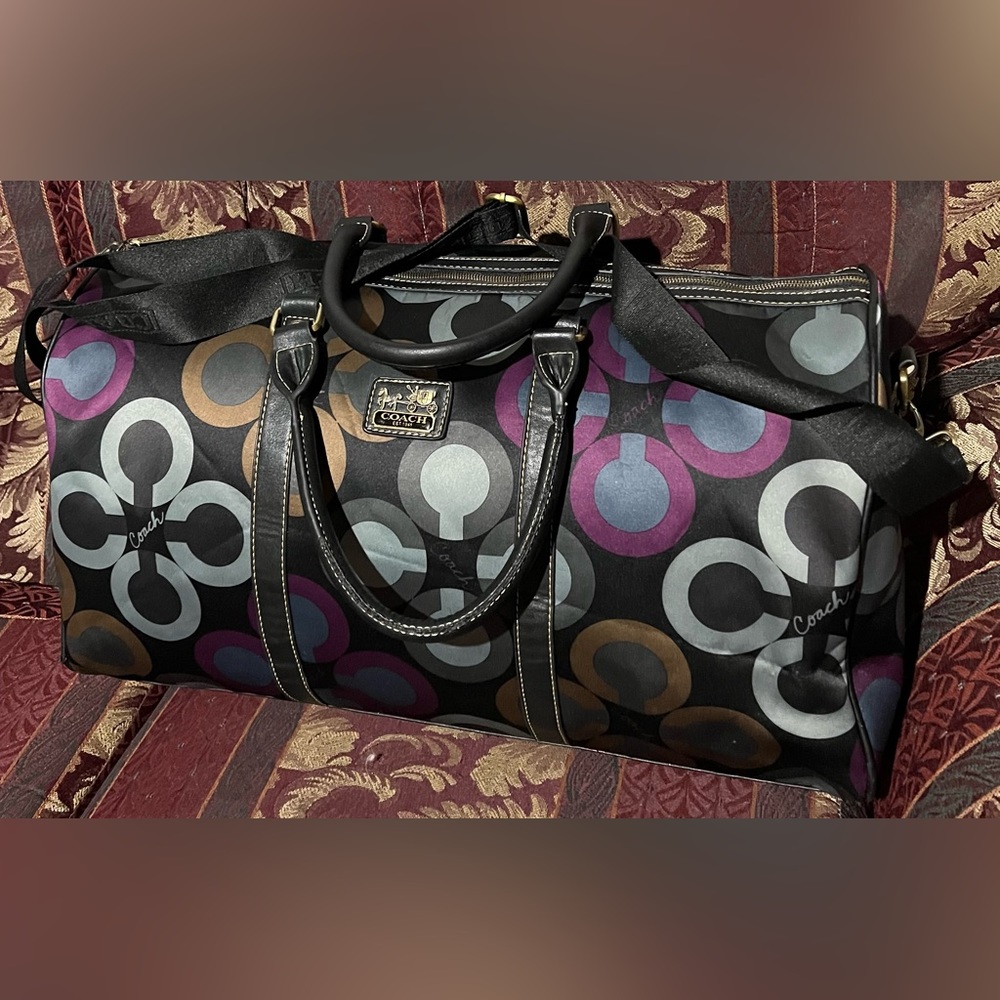 Coach travel or duffle bag